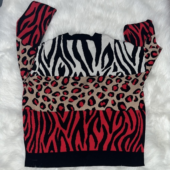 Multi print lightweight sweater - Picture 2 of 4